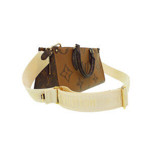 Louis Vuitton the Monogram Bag On Giant Go